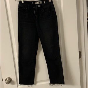 High waist black crop jeans